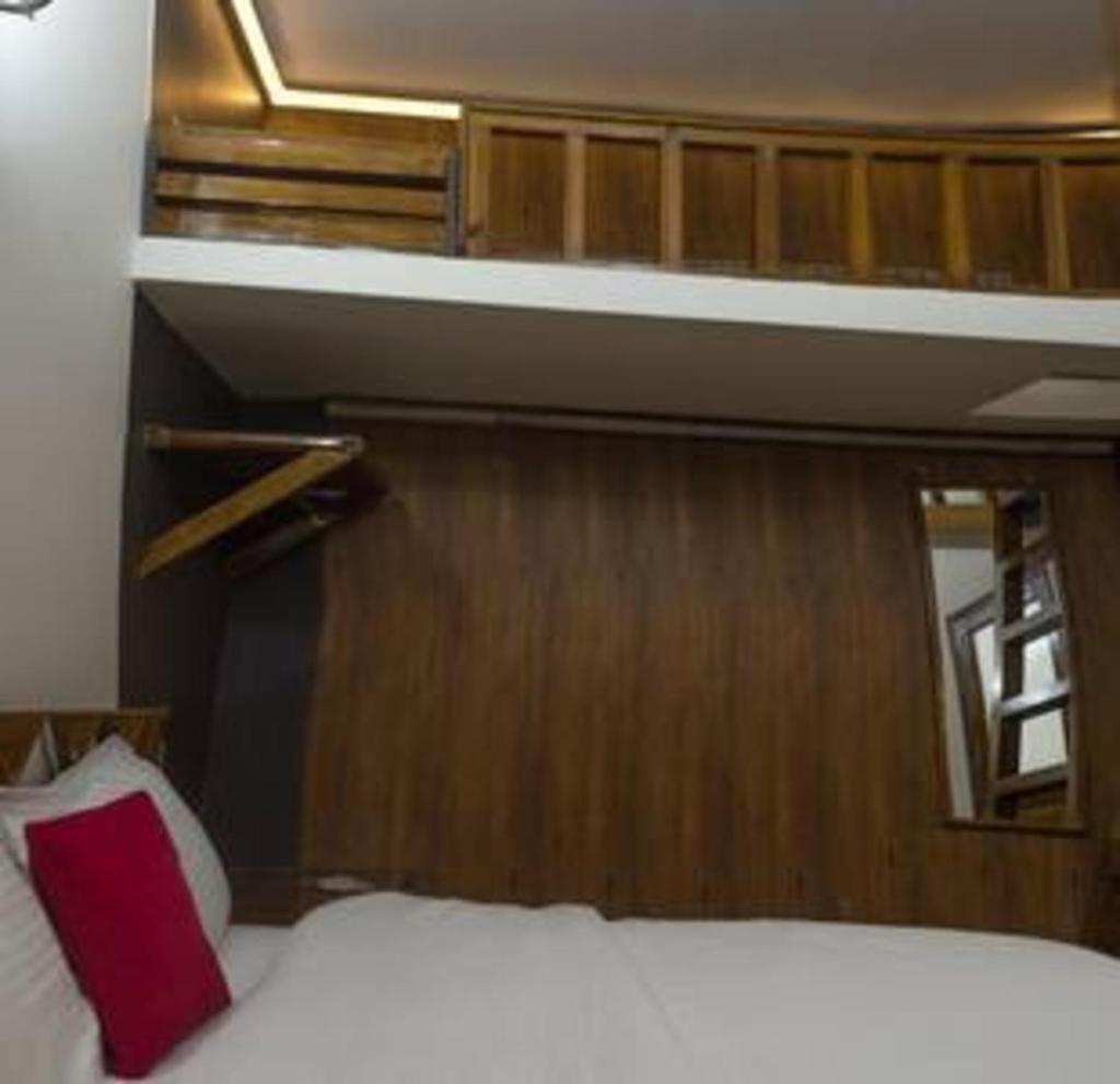 Cottage On Mall Road By Kalawati Homes Shimla Exterior foto